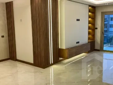 3 غرف للايجار مع فيو نافورة في جالريا مون فالي