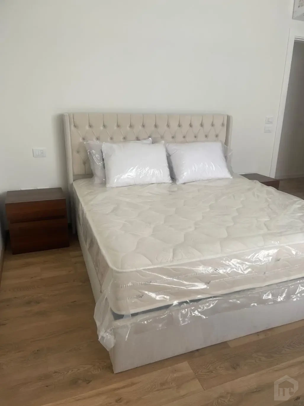 in Lake View Residence Apartment  For Rent