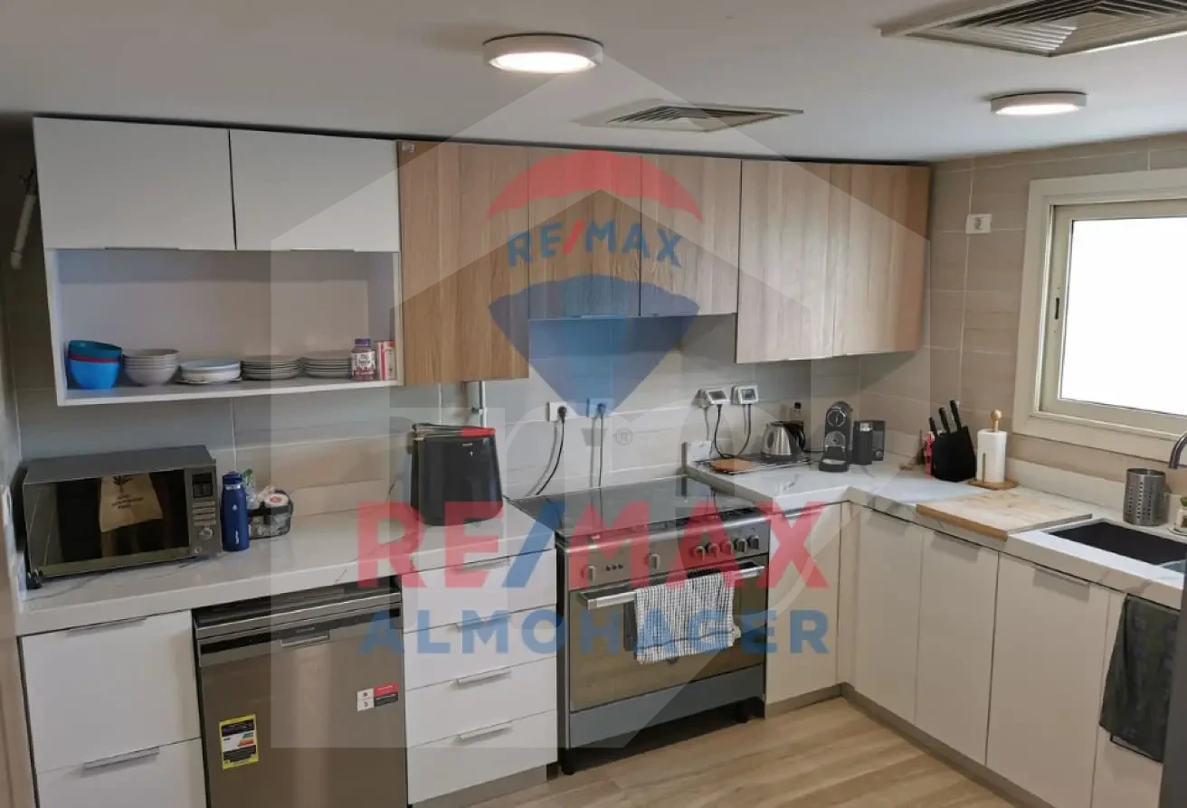 For Rent: Penthouse in the Heart of Amberville New Giza - Where Luxury Meets Golf Beauty RetryClaude can make mistakes. Please double-check responses.