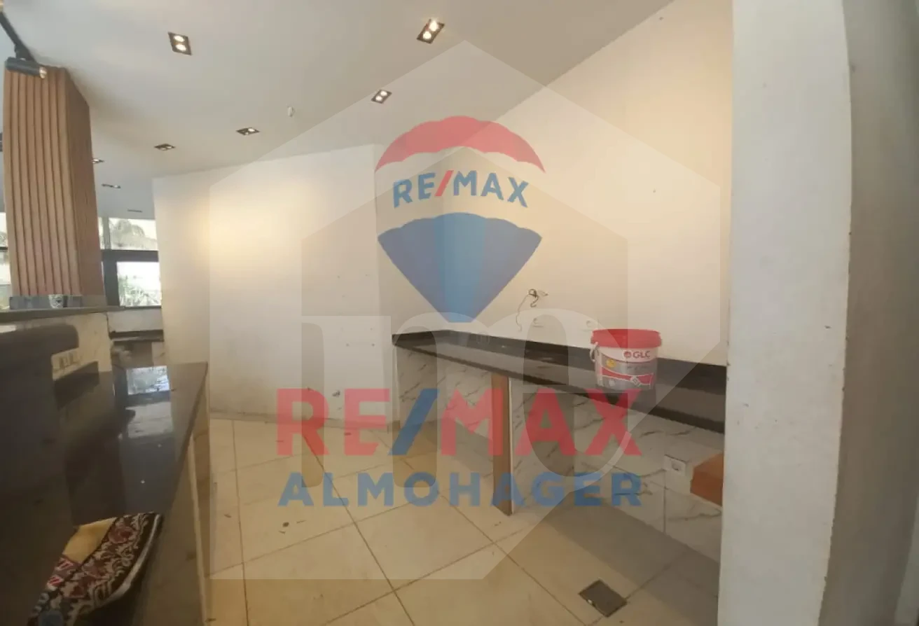Fully Finished Café & Restaurant for Rent - Main Street, Mehwar Gamal Abdel Naser October