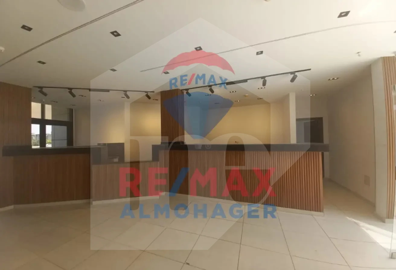 For Rent: Ready-to-Operate Café & Restaurant - Mehwar Gamal Abdel Naser October Main Road