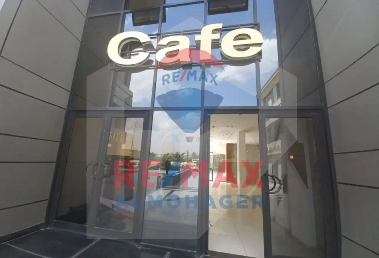 Commercial Property: Café & Restaurant for Rent - Mehwar Gamal Abdel Naser October, Move-in Ready