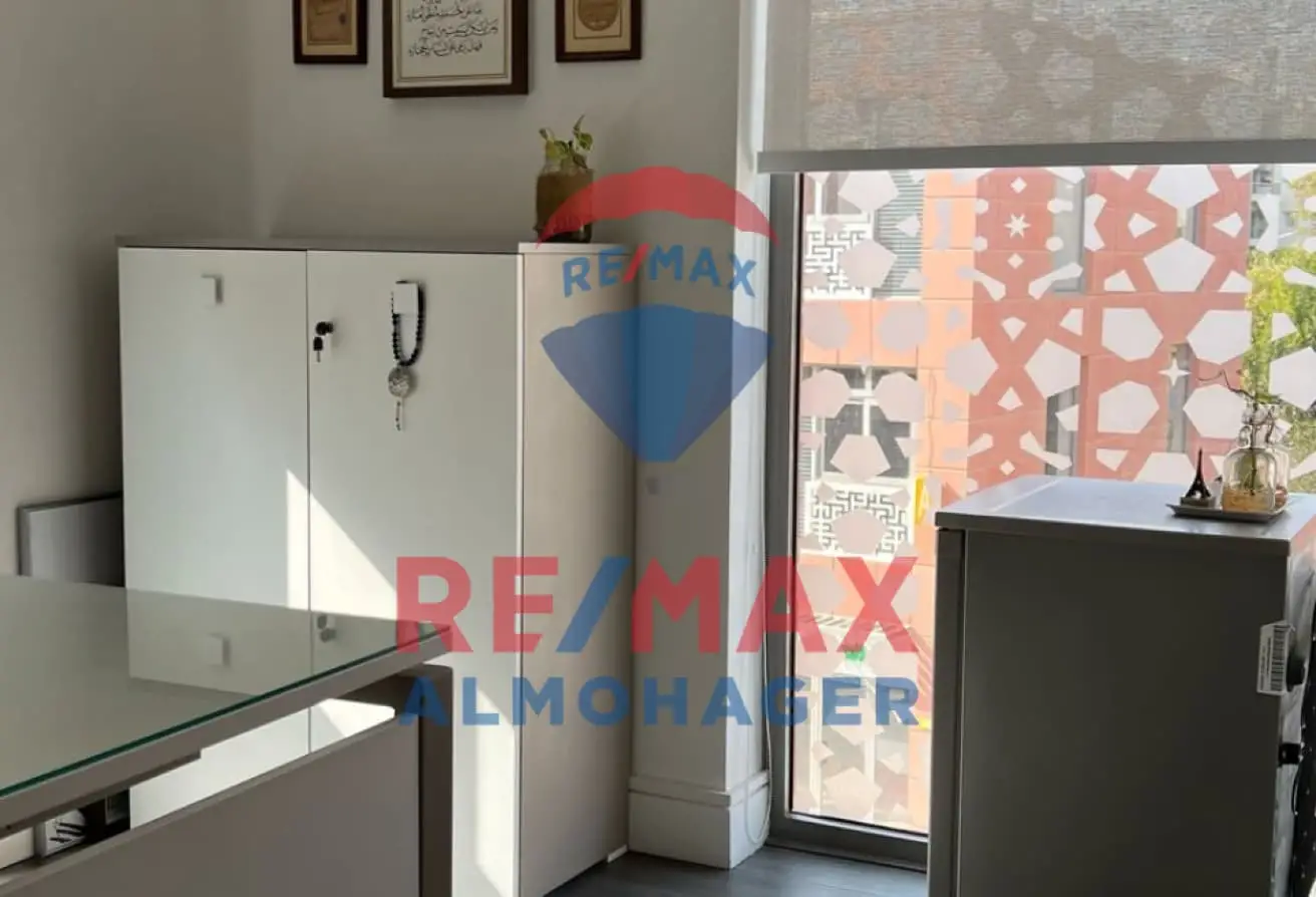 Executive Office for Rent in Courtyard – High-End Furniture & A/C