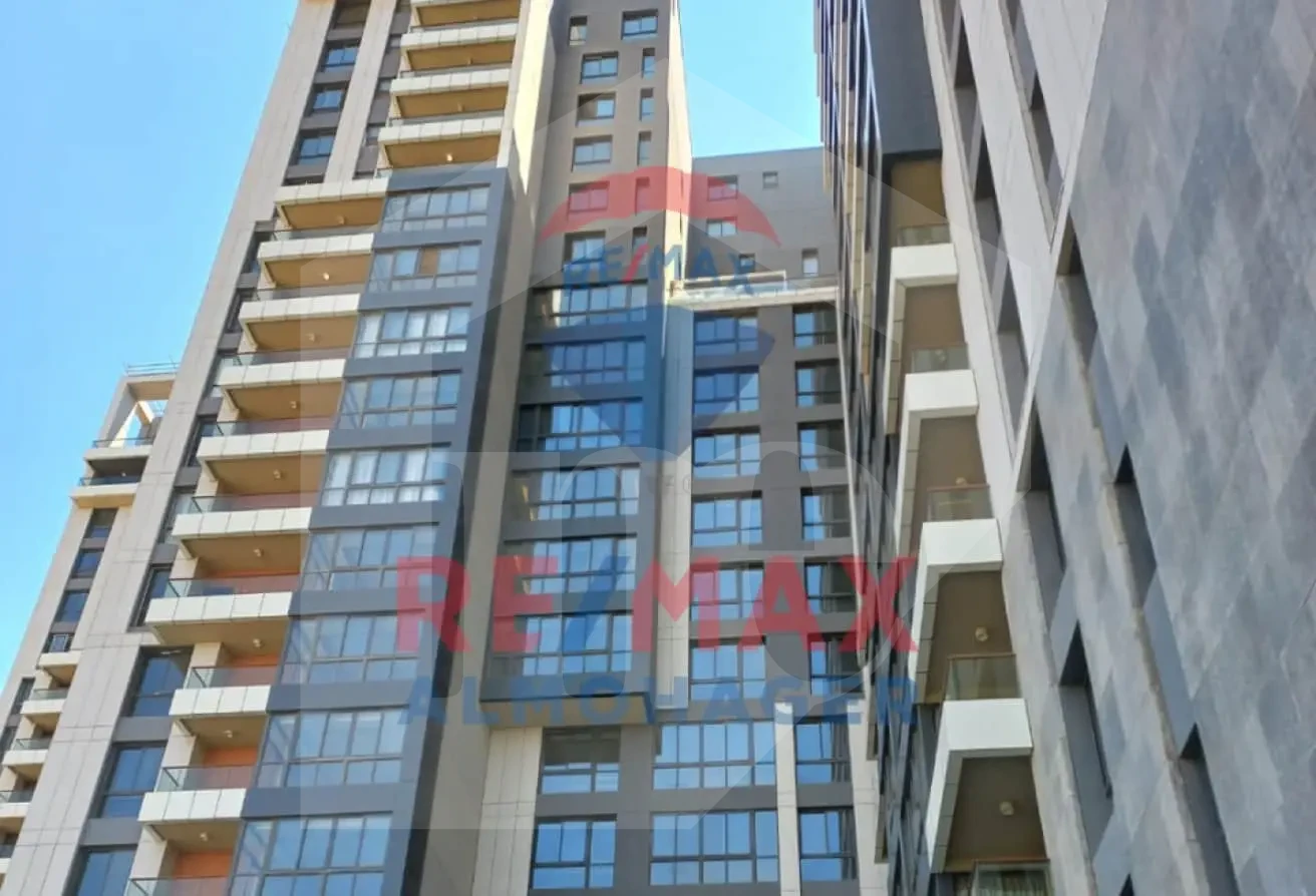 Super Luxury Furnished Rental - Aeon Towers Ultra Finished Apartment