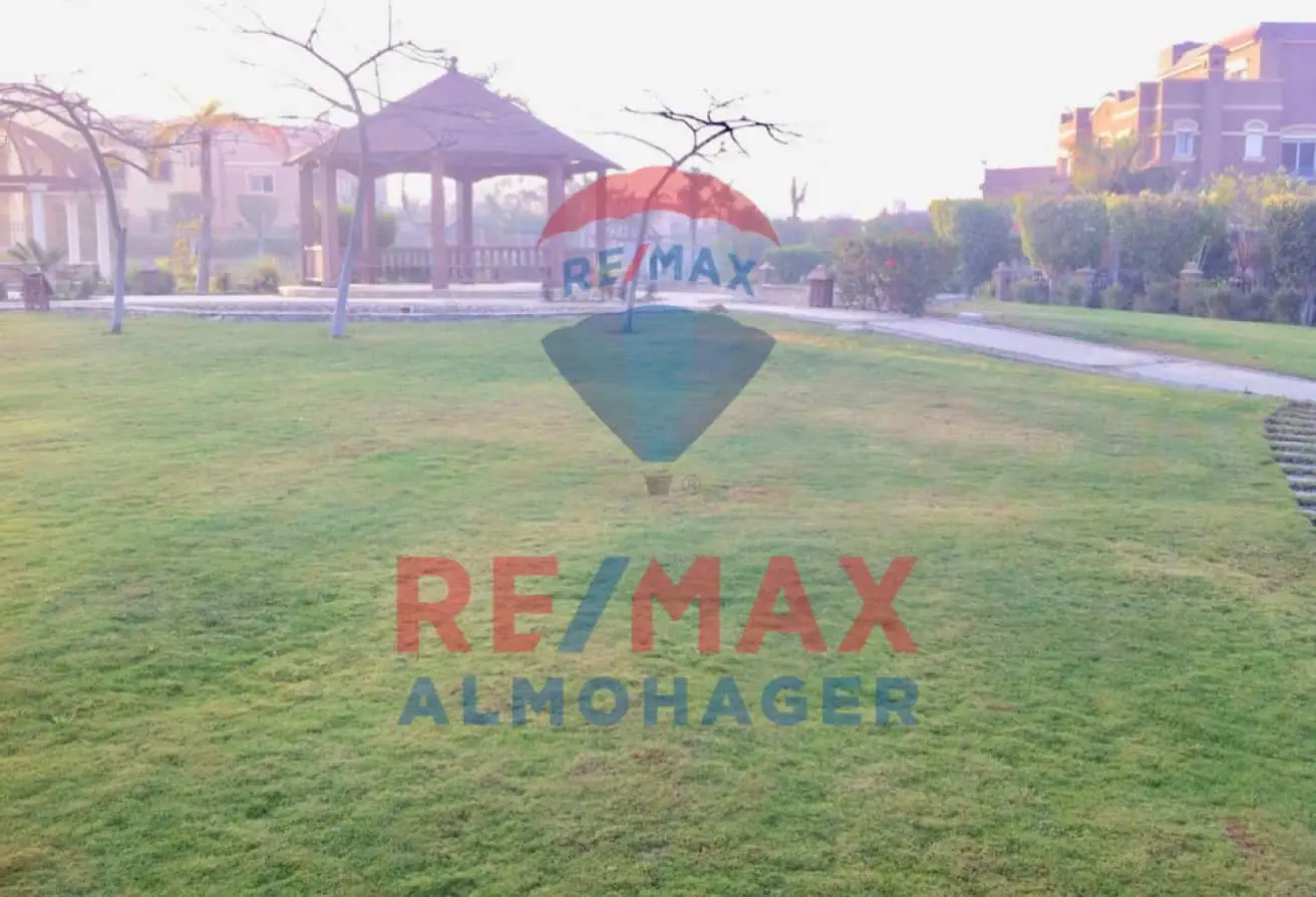 For Rent ,Luxury Villa in Darah Gardens Compound - 6 October City  ,Fully Furnished Near to Shooting Club and Mall of Arabia, Privet Pool Overlooking Green Park