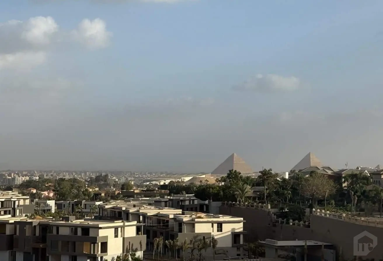 بنتهاوس عصري بإطلالات بانورامية في سيتي فيو