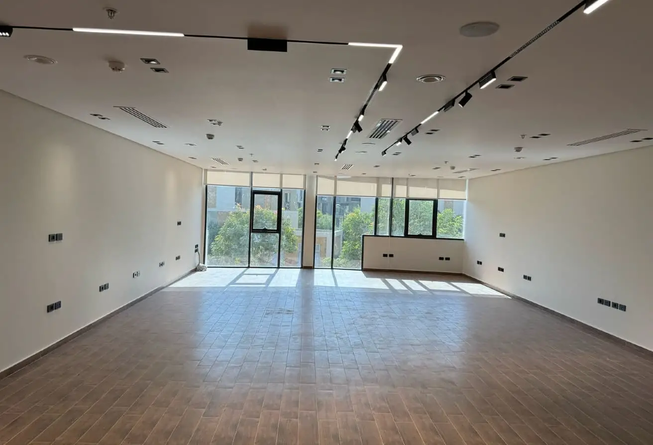 Fully Finished Office for Rent – The Polygon Business Complex