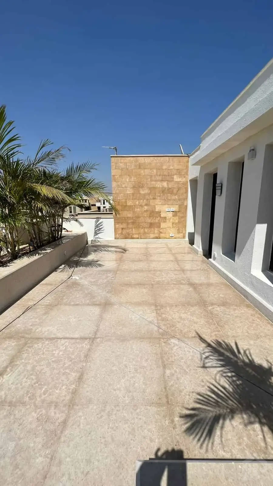 Studio for Rent in Westown – Modern & Prime Location