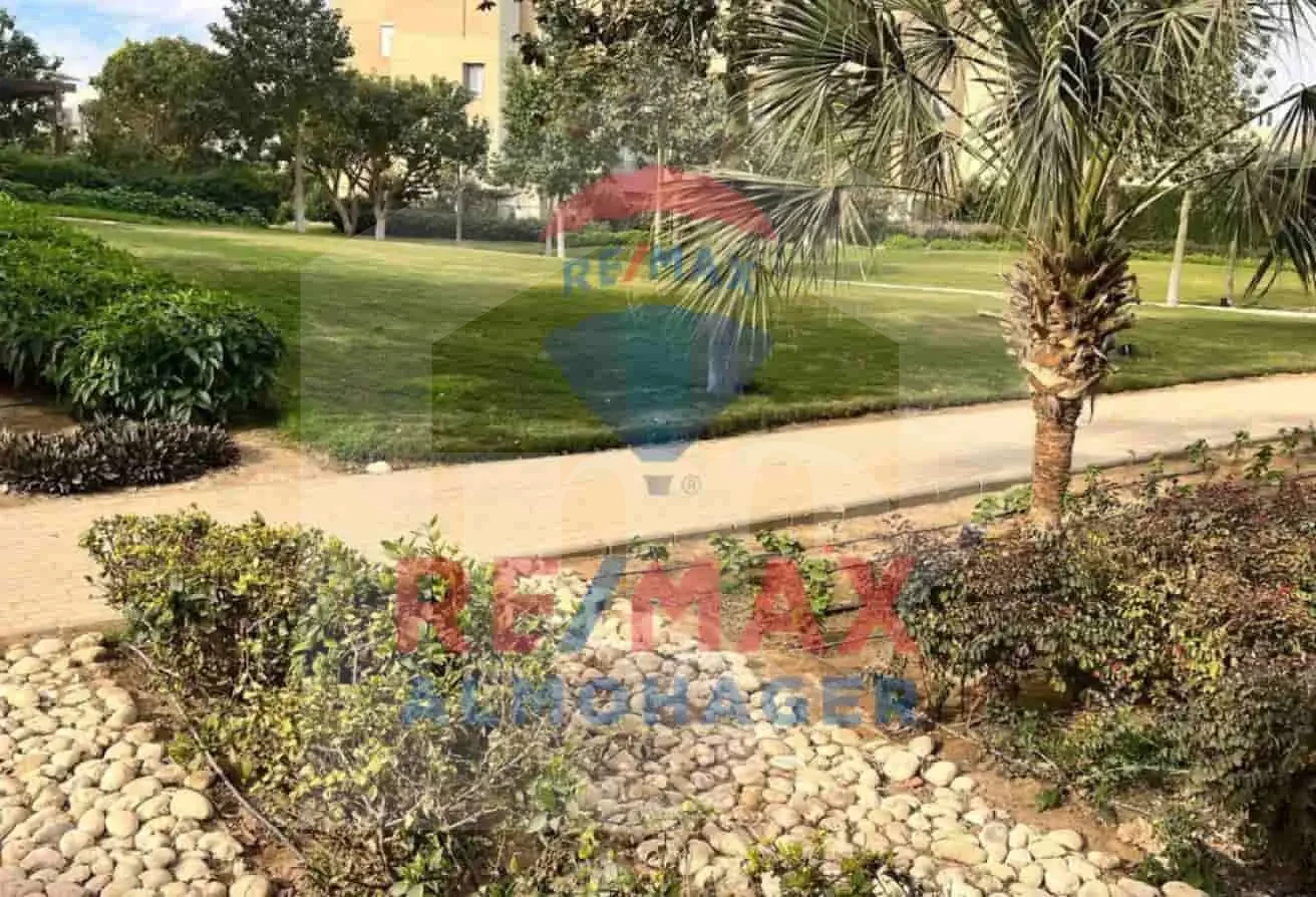 Ground Floor Rental Unit with Exclusive Garden - Palm Parks Compound, Sheikh Zayed