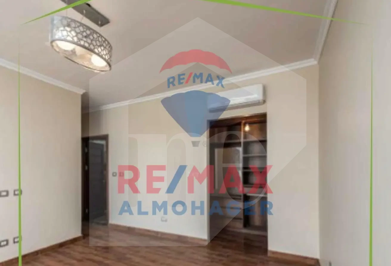 Prime Location Upper Duplex - Westown Sodic, Ultra Finished for Rent