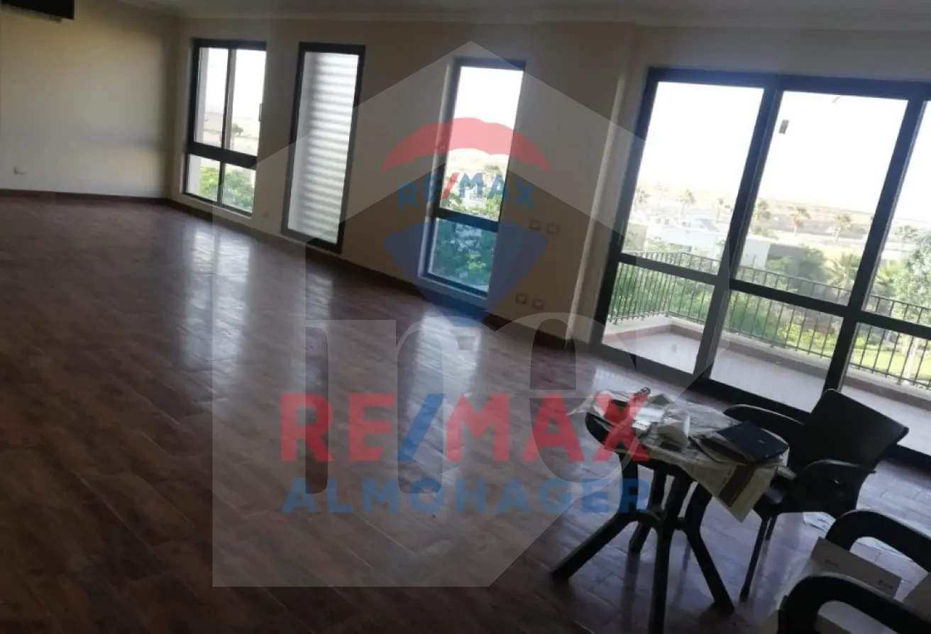 Luxury Upper Duplex for Rent - Westown Sodic, Ultra Finished Prime Location