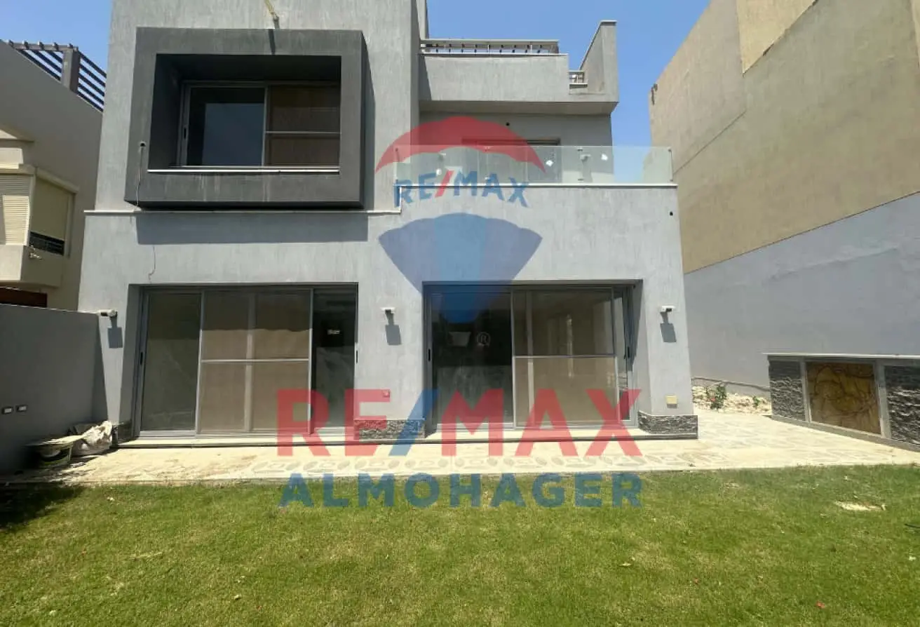 فيلا للإيجار في بالم هيلز جولف إكستنشن – موقع مميز ومساحة فسيحة