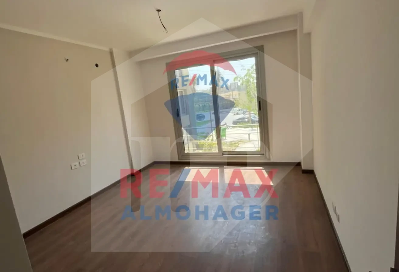 Prime 3-Bedroom Unit for Sale - Palm Parks Extension, Sheikh Zayed