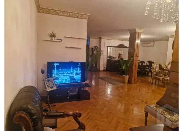 For sale 300m furnished apa in Heliopolis