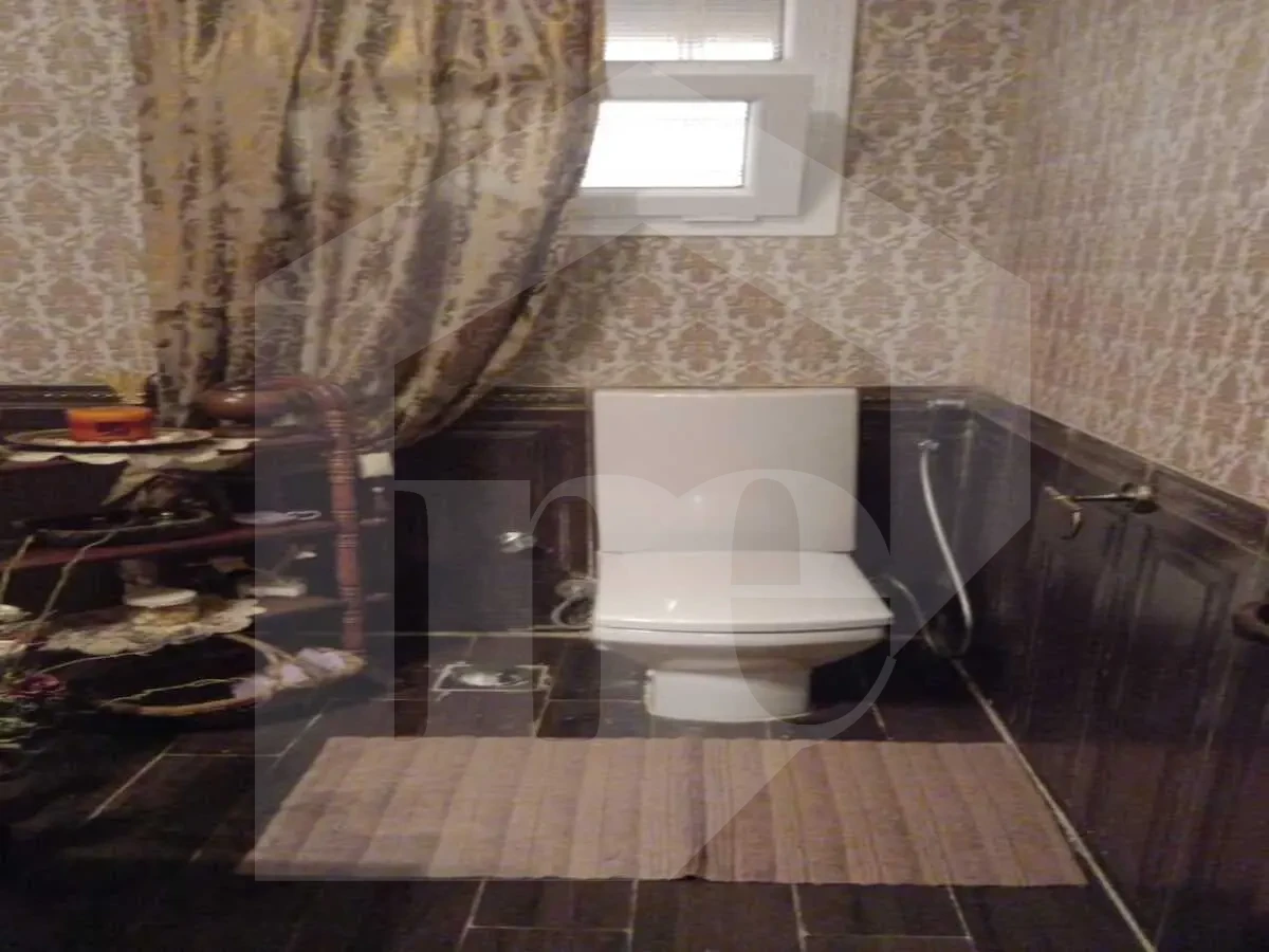 Beverly Hills Living – Garden Unit for Sale