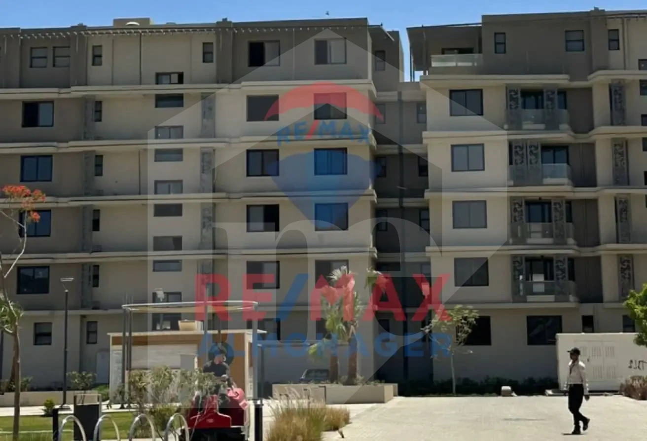 Premium Apartment for Sale in Badya Compound - Palm Hills with Full Finishing, Open View & Built-in Storage