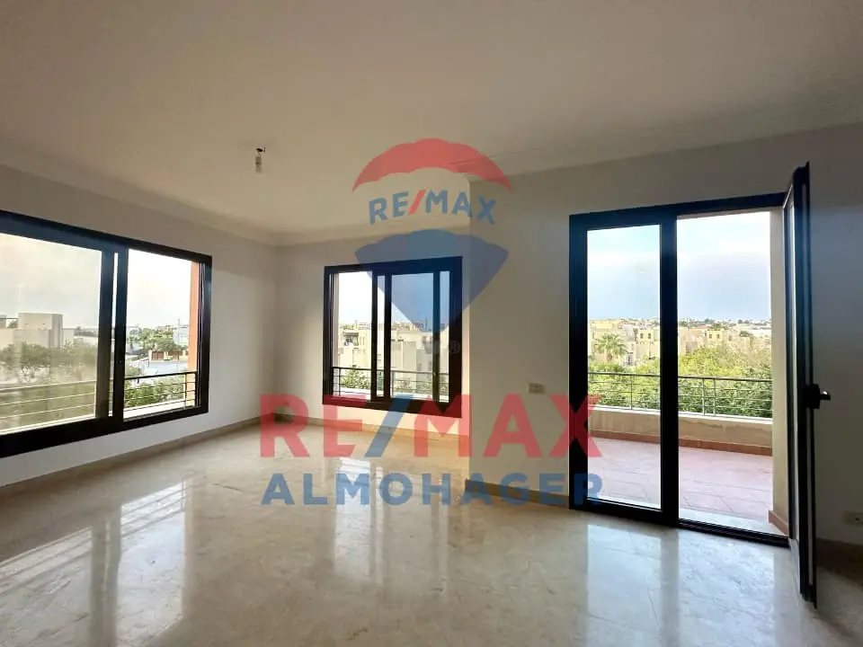 Duplex for Rent in Casa Sodic – Excellent Finishing & Private Garden