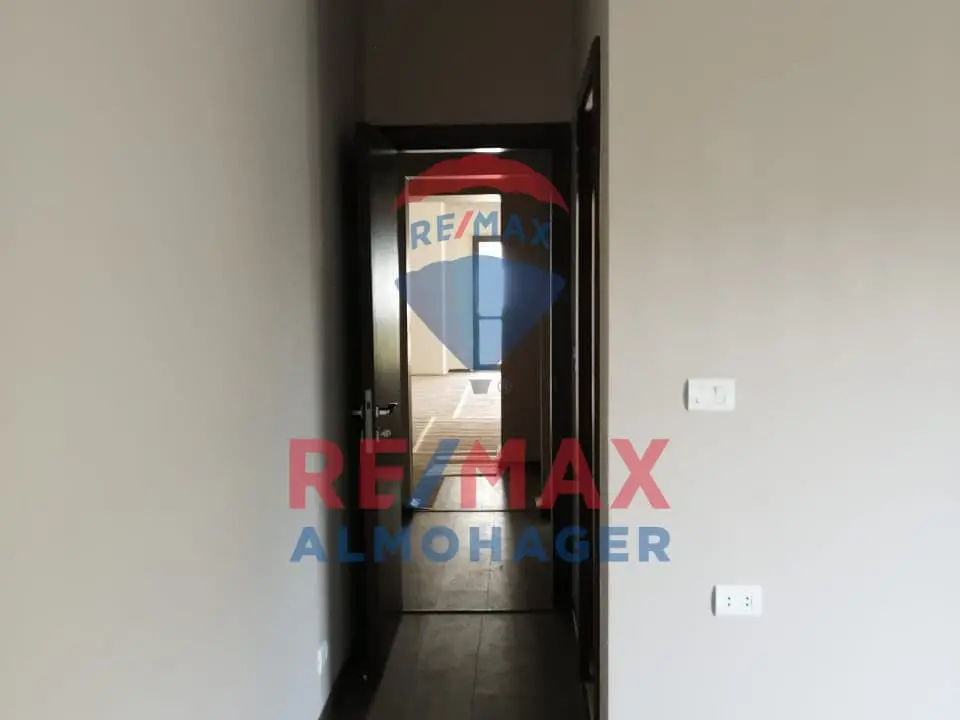 For Sale , Beautiful Apartment in SODIC Westown Fully Finished with Kitchen Cabinets..
