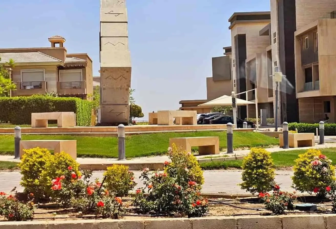 امتلك فيلا فيرواي مميزة في ديستريكت وان