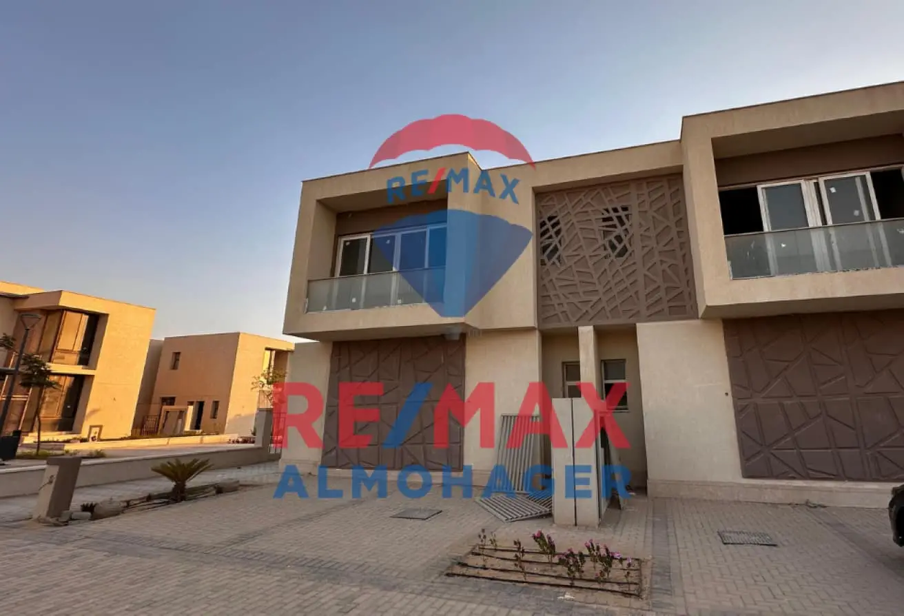 Luxury Corner Townhouse in Badya – Palm Hills | 6th of October