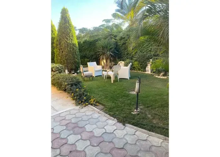توين هاوس متشطب للبيع في القاهرة الجديدة