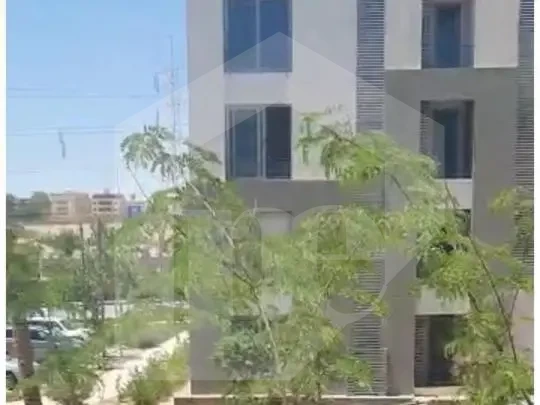 Ready-to-Move Apartment with Green Landscape View