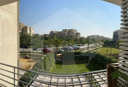 Own a Stylish Home Overlooking Nature – Palm Parks