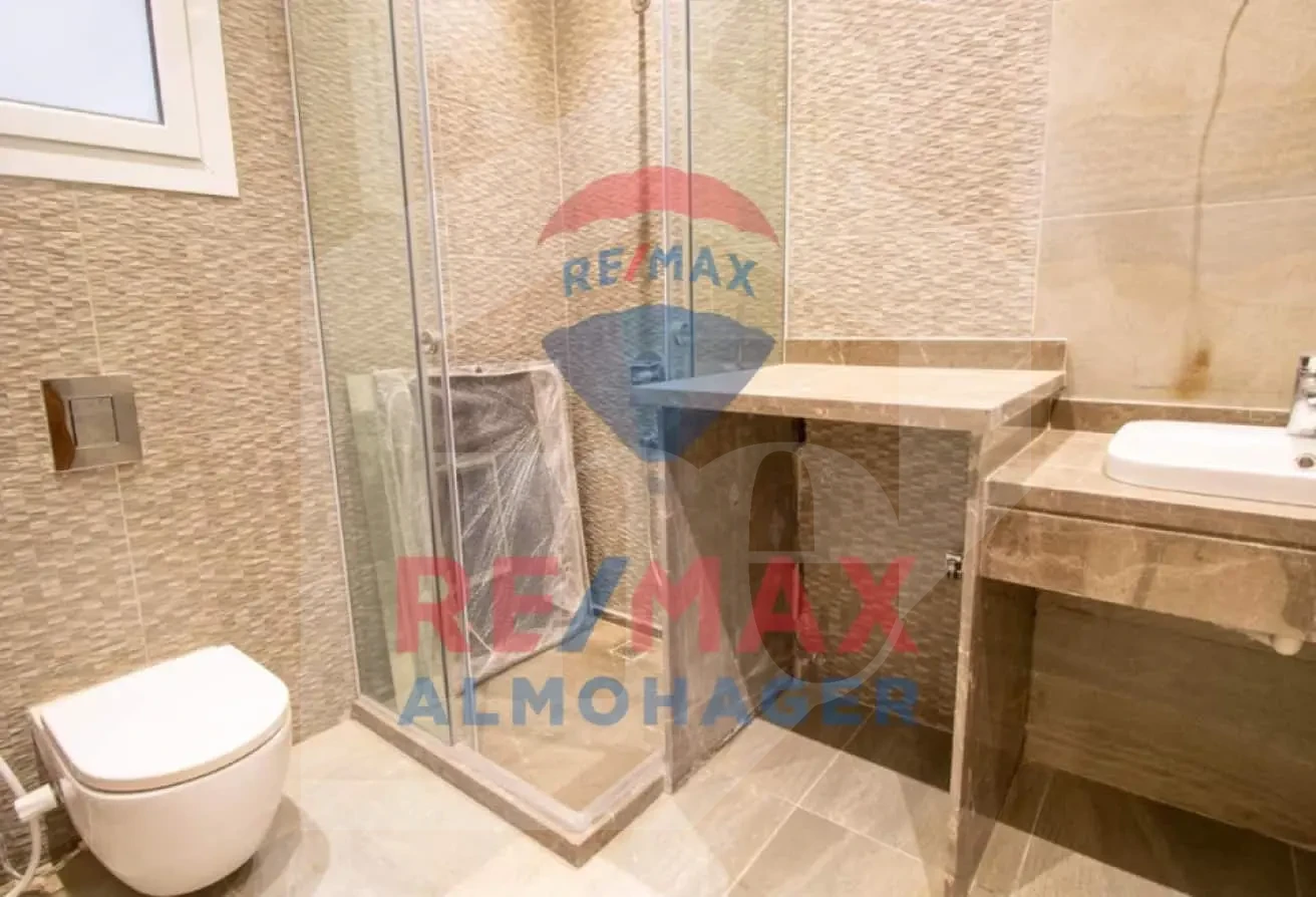 Etapa Middle Townhouse for Sale - Super Lux Sheikh Zayed, Move-in Ready