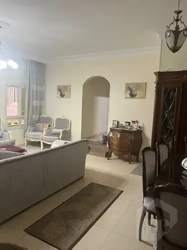 شقه للبيع