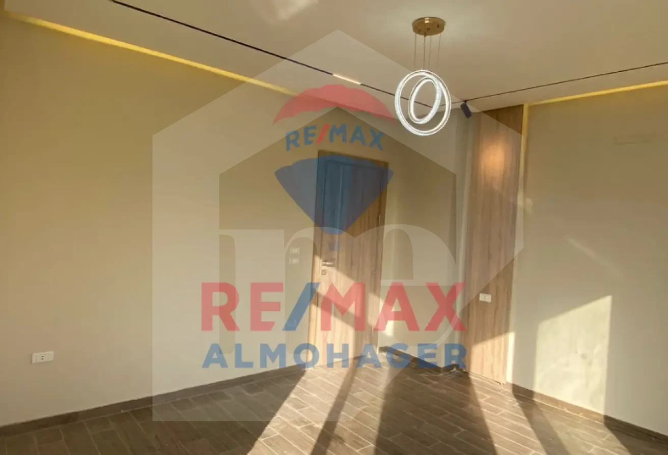 Premium Rooftop Apartment Available - Ultra Super Lux Zayed Regency