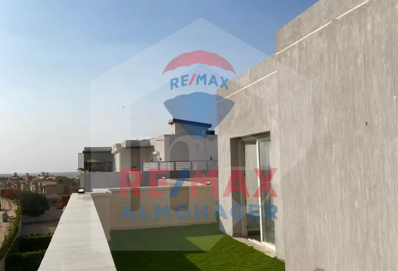 Luxury Rooftop Living for Sale - Ultra Super Lux Zayed Regency Compound