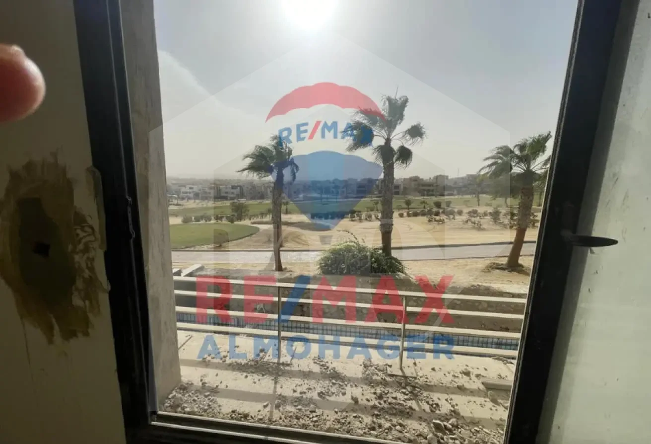 للبيع: ستاند ألون تايب M متميزة في جولف فيوز بالم هيلز - جاهزة للسكن تشطيب جزئي