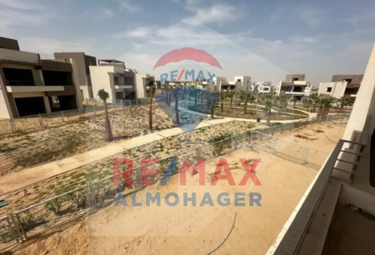 Luxury Standalone House for Sale - The Crown Palm Hills, Ready to Move Semi-Finished