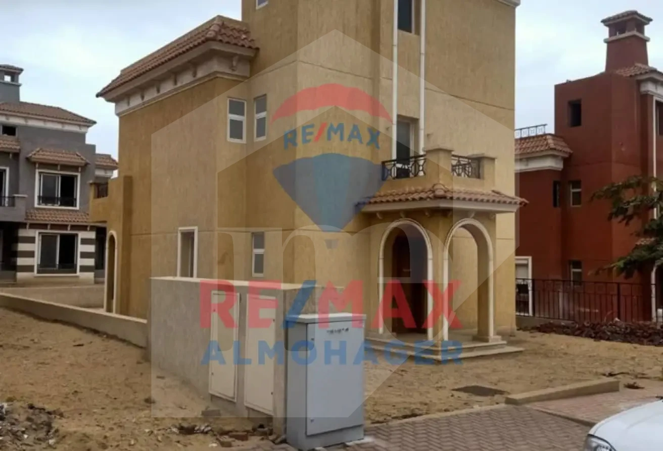 Villa for sale in Porto October Compound exterior design