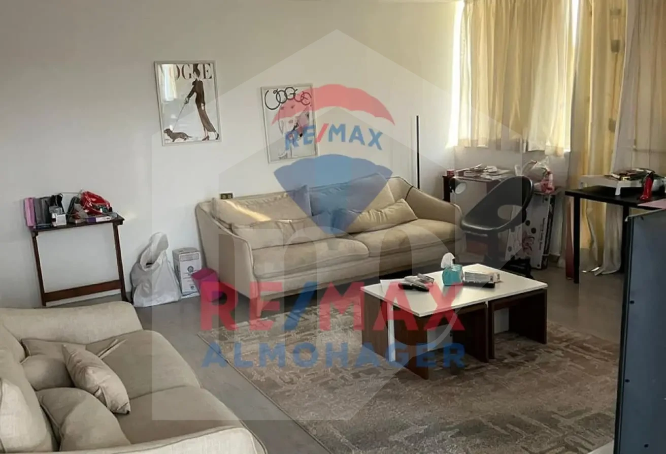 Villa for sale in Seasons with furnished reception