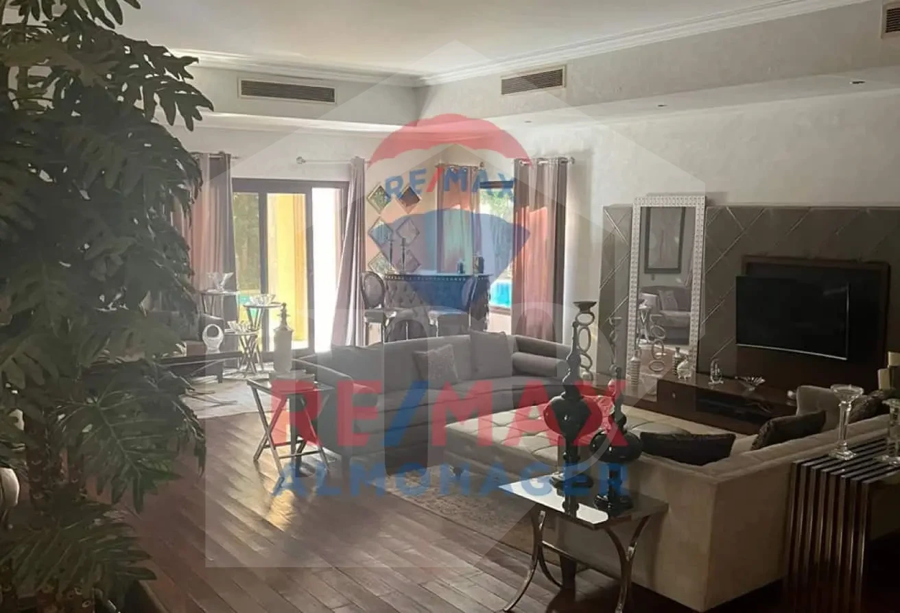 Villa for sale in Seasons with open view living space