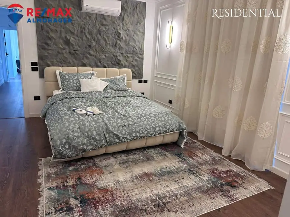 For Sale – Unique Penthouse in Westown Sodic