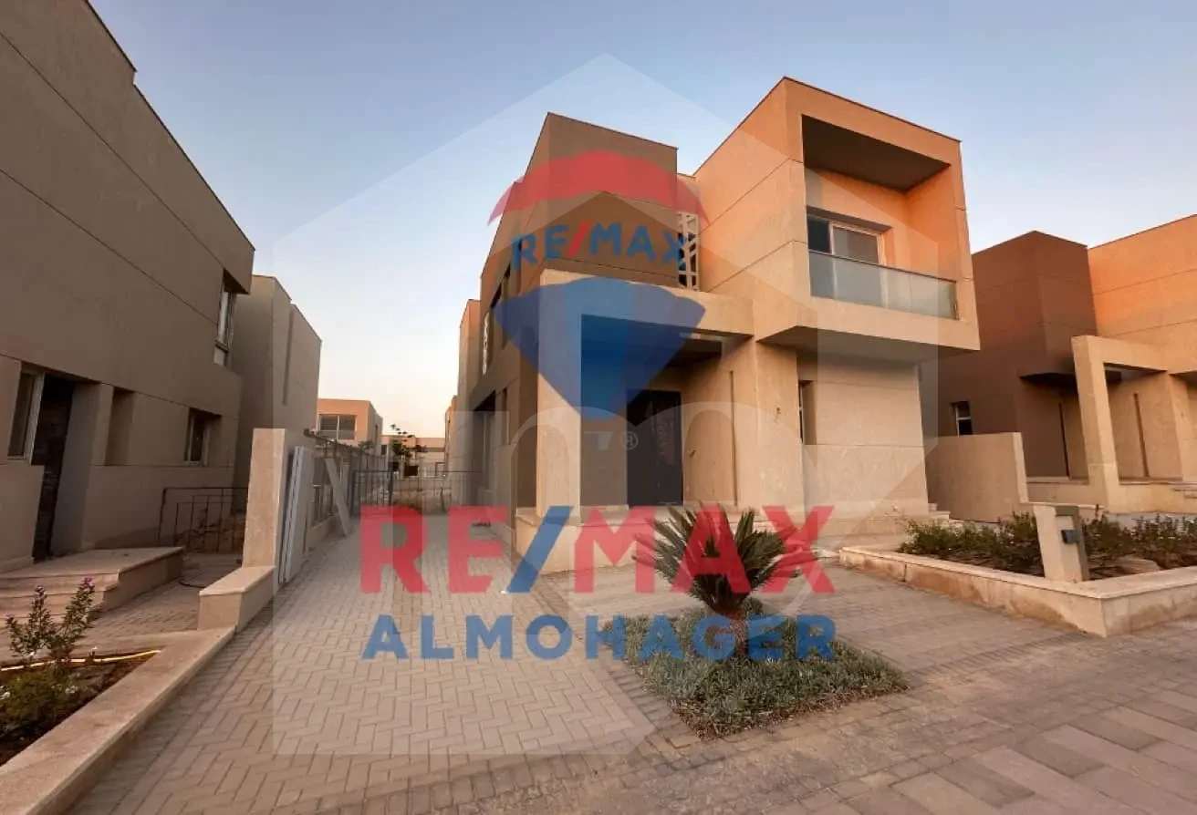 فيلا رائعة في بادية – تطل على لاندسكيب وبالتقسيط