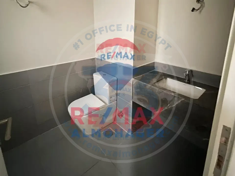شقة للبيع بالتقسيط