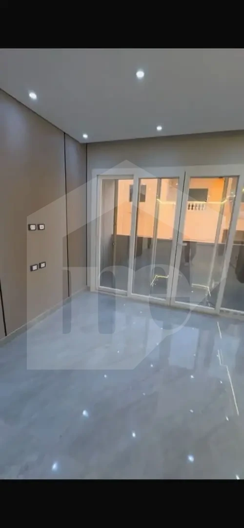 Apartment for sale in Lotus South Fifth Settlement bright room with large windows