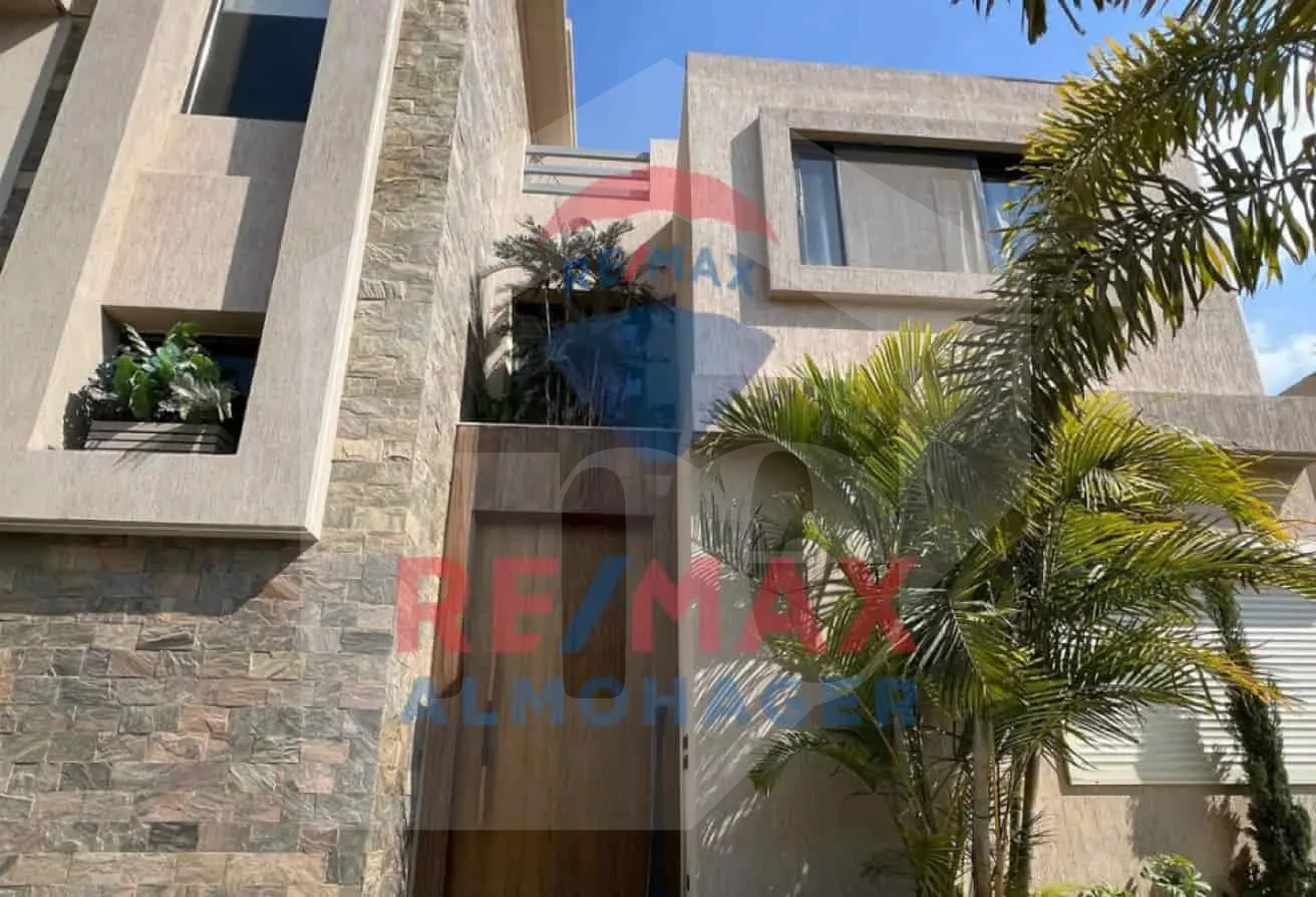 للبيع: فيلا مستقلة كاملة التشطيب في الجبيل – خصوصية وتميّز