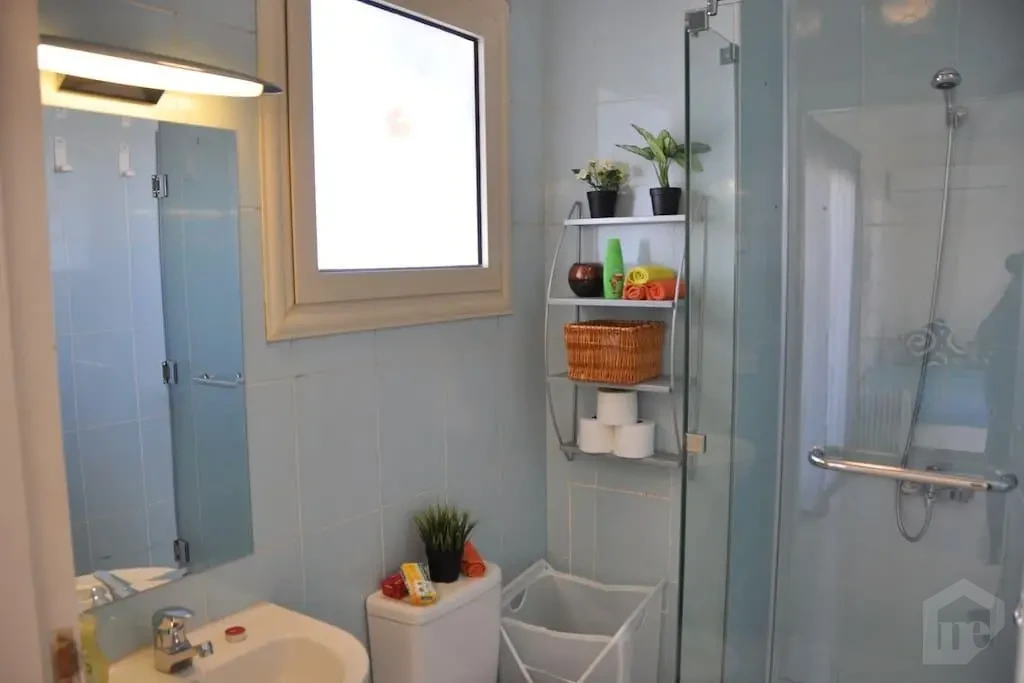 Furnished apartment for rent in New Cairo modern bathroom