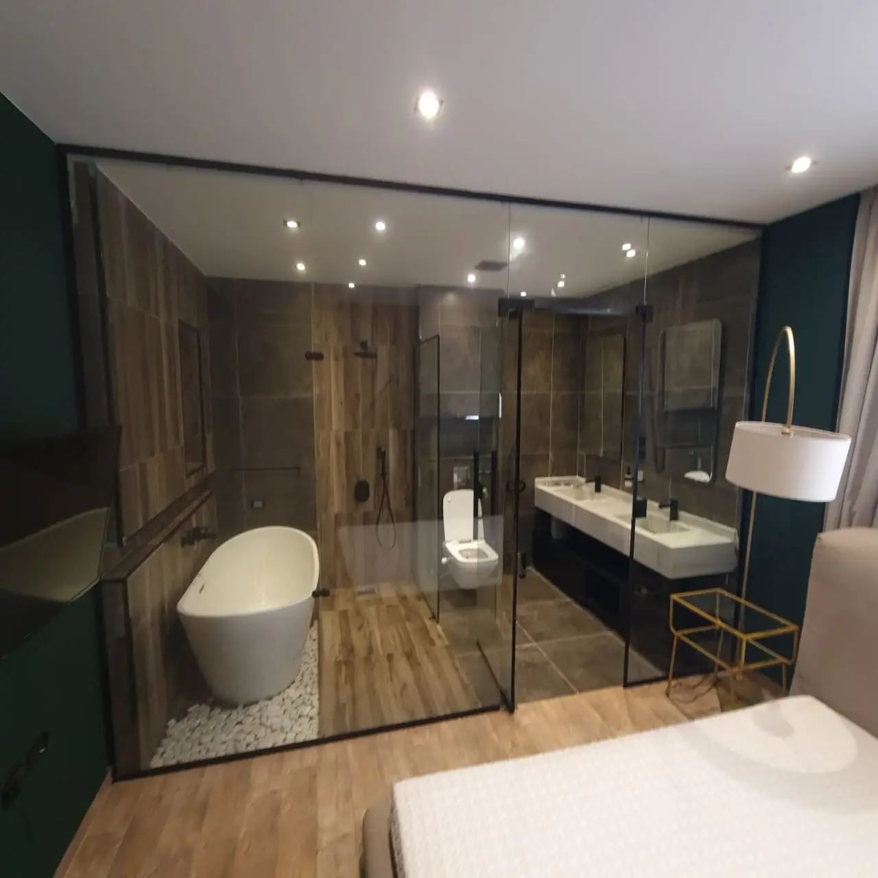 at lake view residence apartments for rent