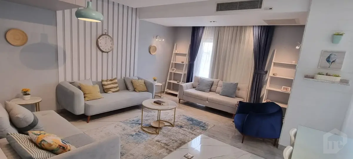 فرصه للأيجار في ماونتن فيو