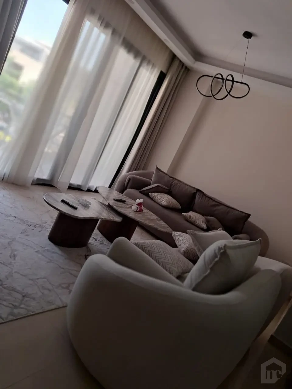 Furnished Apartment for Rent in Midtown – Pool View