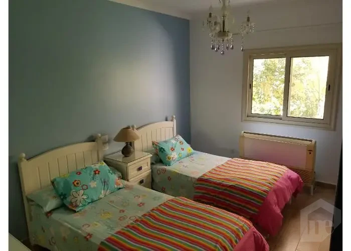 Twin bedroom in a furnished apartment for rent in Banafseg