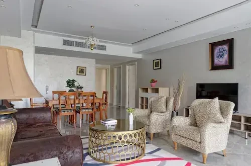 Prime Location | Fully Furnished Apartment in Lake View