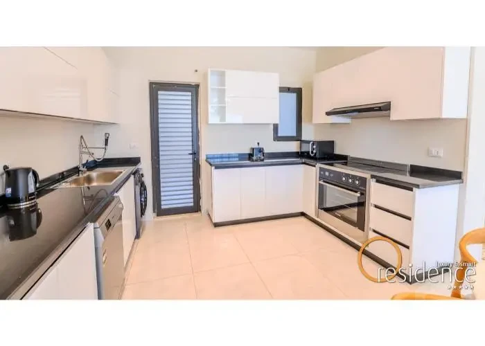 Furnished Apartment For Rent In Lake View