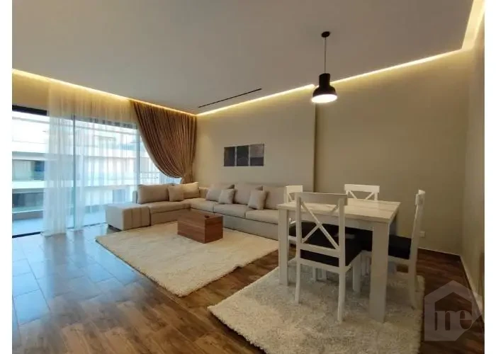 Furnished apartment for rent in Lake View New Cairo dining area