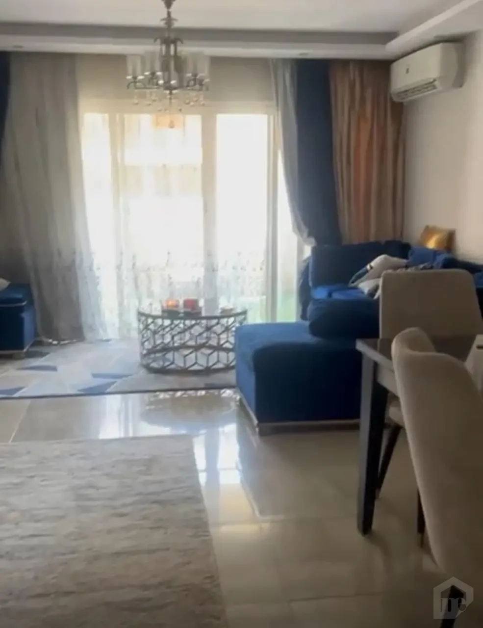 Furnished Apartment for Rent – The Square